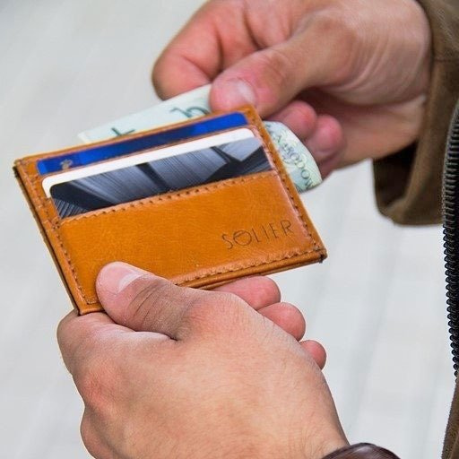 Skórzany portfel wizytownik męski SOLIER SA13 jasny brąz